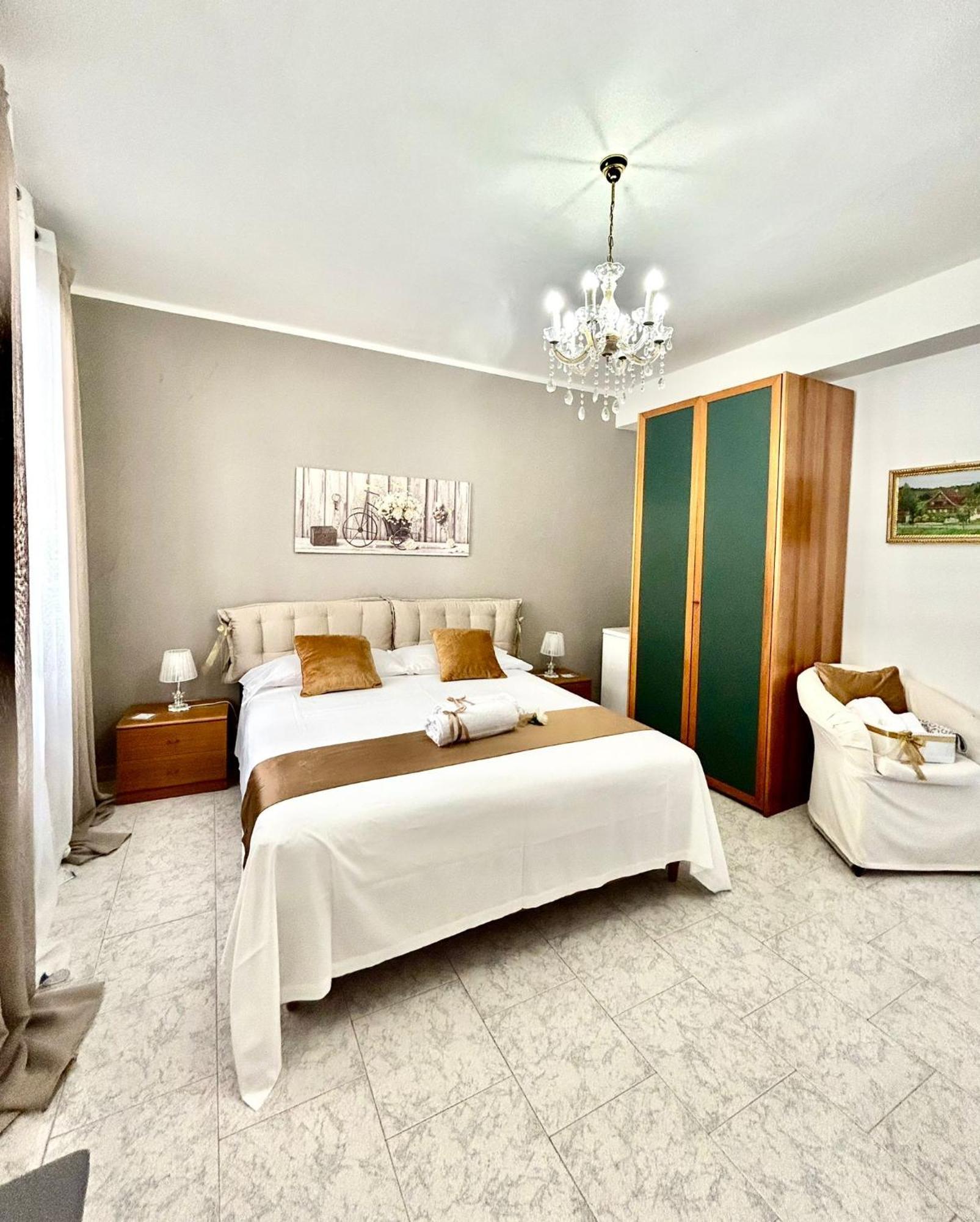 B&B La Dimora Di Tommaso Apartment - Dimora Storica Bike Friendly オルトーナ エクステリア 写真